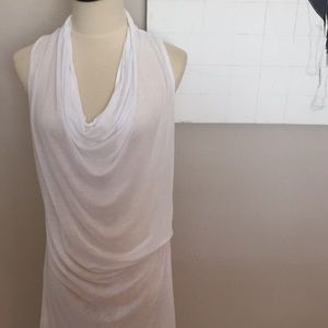 White Helmet Lang tank top P